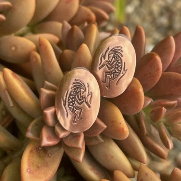 VTG Kokopelli Etched Oval Copper EARRINGS - Picture 1 of 7